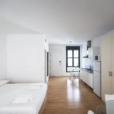 Hotel apartamentowy Centro By Mira 3*